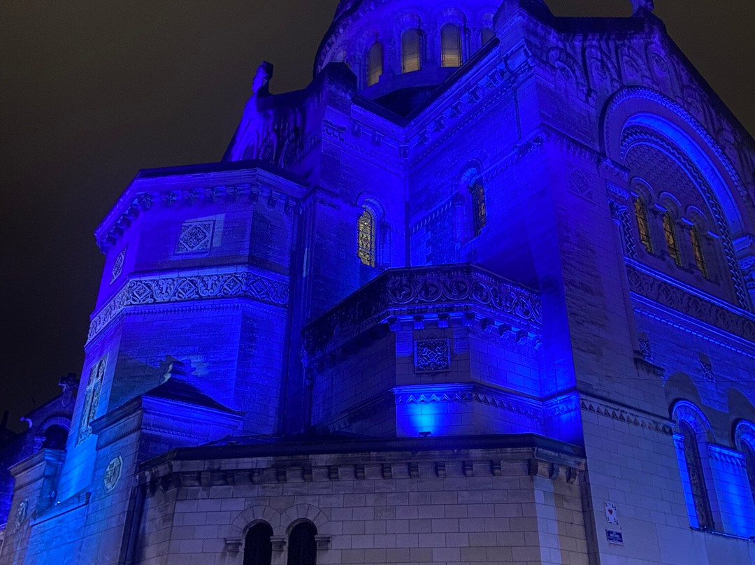 Basilique Saint Martin-图尔必去景点