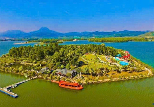Đảo Ngọc Đại Lải Resort
