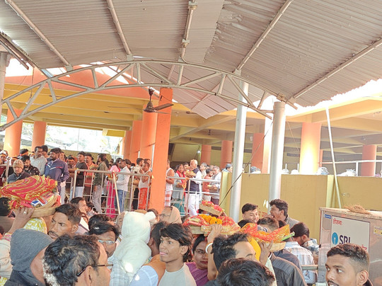 Le Lac Sarovar Portico主图