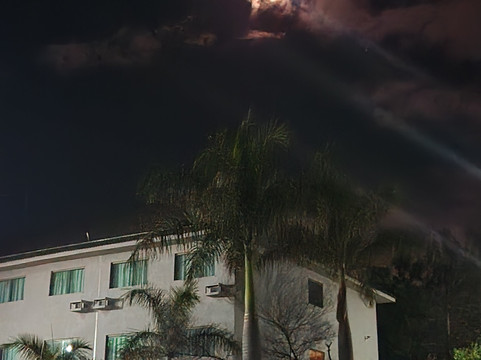 索罗卡巴金色公园酒店及会议中心 - by Nacional Inn主图