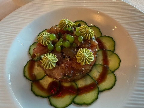 橡树水滨酒店主图