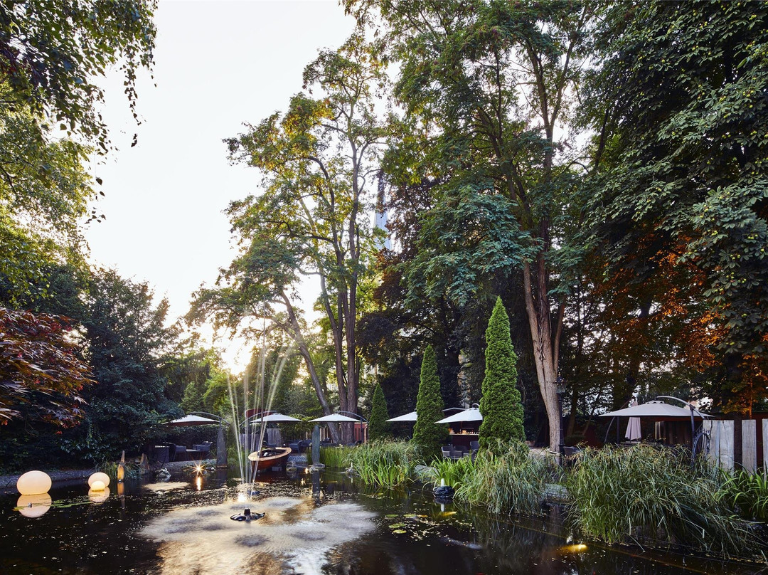 居特斯洛帕克酒店