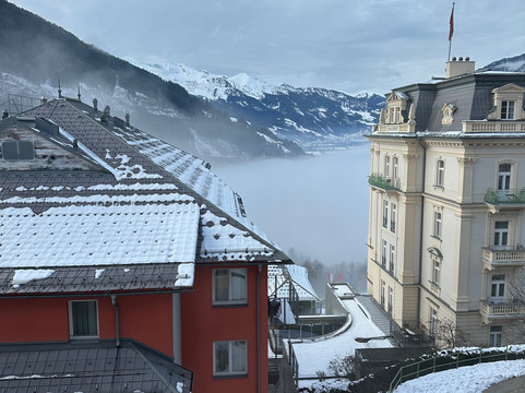 怡东别墅休闲酒店主图