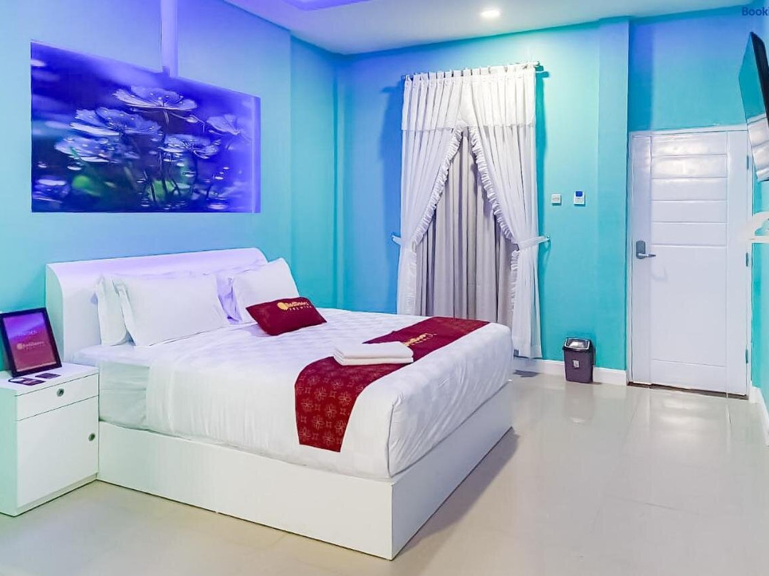 RedDoorz Premium Hotel Sopo Holong Sibolga
