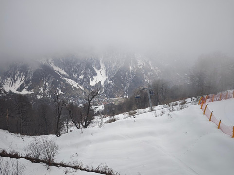 Azerbaijan Travel International-巴库必去景点