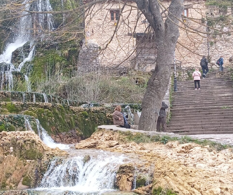 Cascada de Orbaneja-Orbaneja del Castillo必去景点
