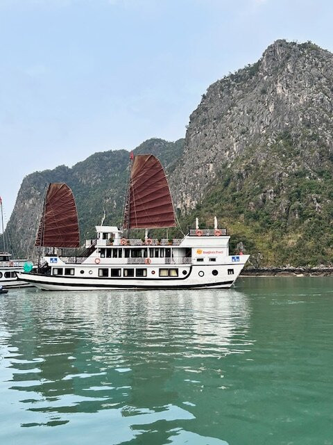Dragon Pearl Cruise-下龙湾必去景点
