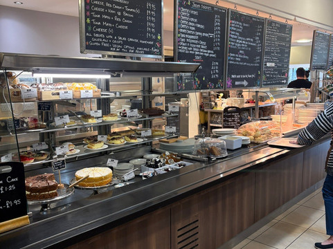 Tweedmill Shopping Outlet-St. Asaph必去景点