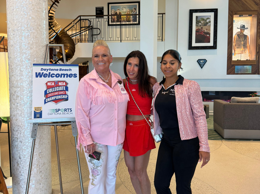 带托纳海滩硬石酒店主图