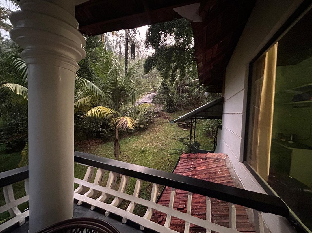 姆纳索皮尔民宿主图