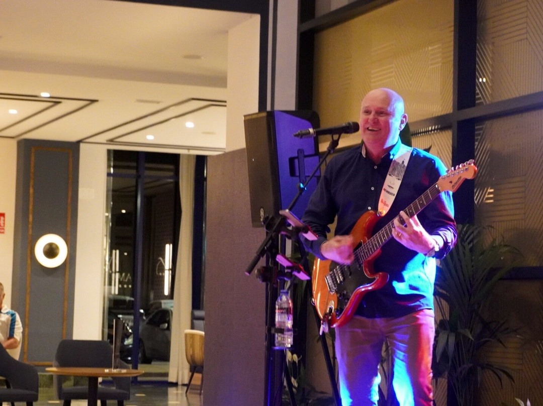 亚拉马尔酒店-推荐成人主图