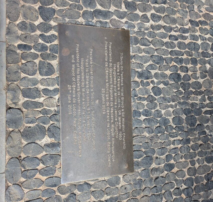 Estátua de Winston Churchill-Camara De Lobos必去景点