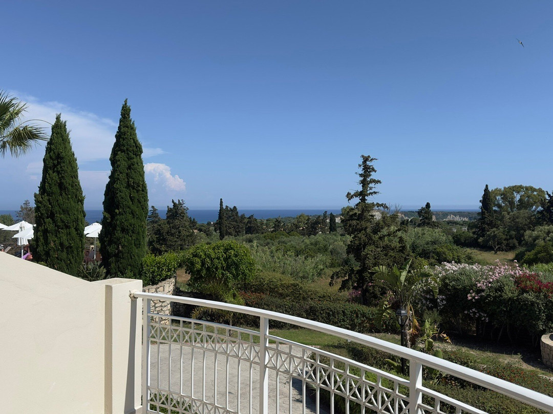 Gerakas Belvedere Luxury Suites and Spa主图