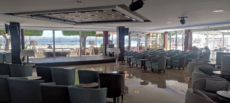 松马提亚斯海滩酒店 - 限成人入住-旅行者
