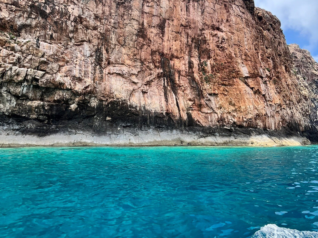 Sargos Boat Private Trips-Trachilos必去景点