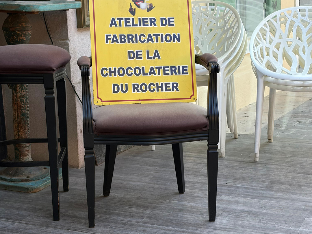 La Chocolaterie du Rocher-阿尔冈河畔罗屈埃布吕纳必去景点