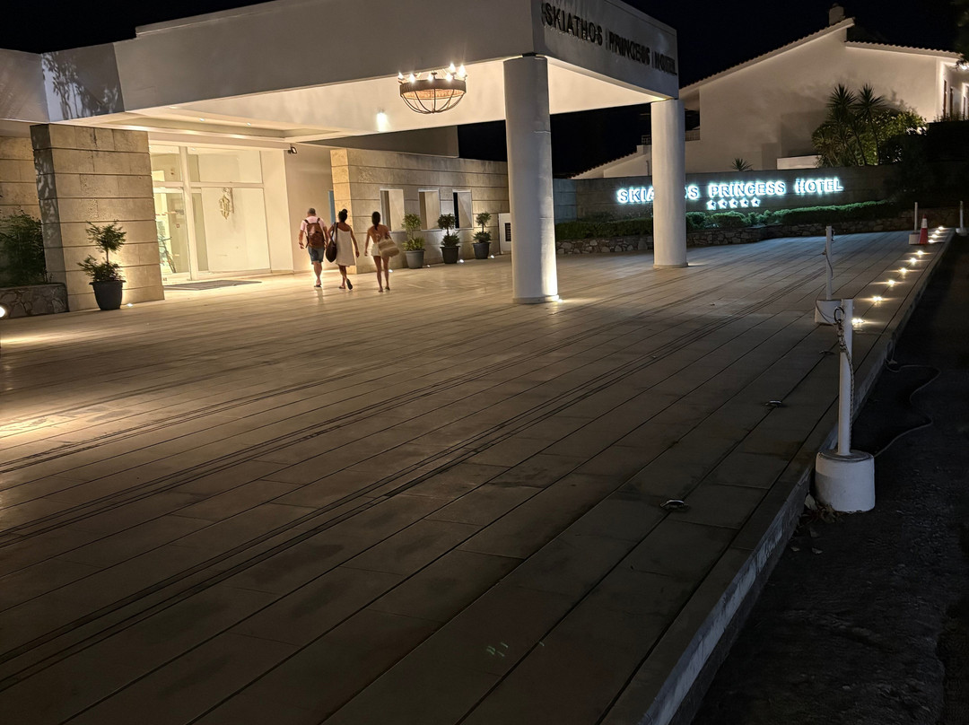 斯基亚索斯公主酒店主图
