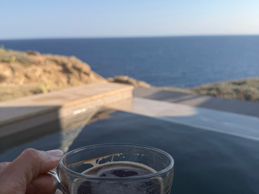 Acro Suites – A Wellbeing Resort主图