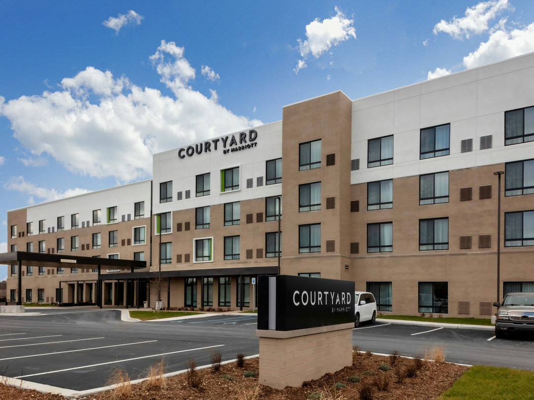 Williamston酒店住宿-Courtyard by Marriott East Lansing Okemos