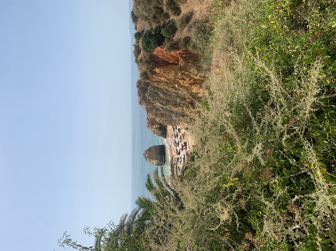 Praia dos Três Castelos-波尔蒂芒必去景点