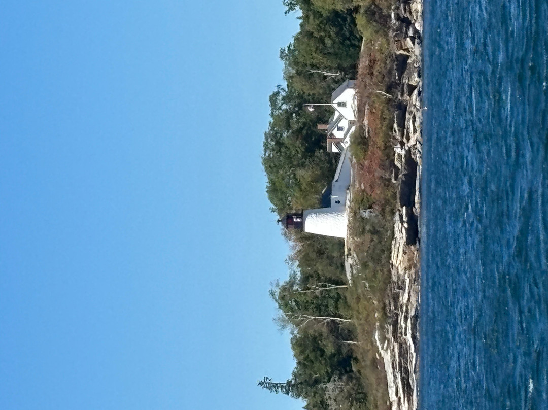 Schooner Eastwind-布斯贝港必去景点