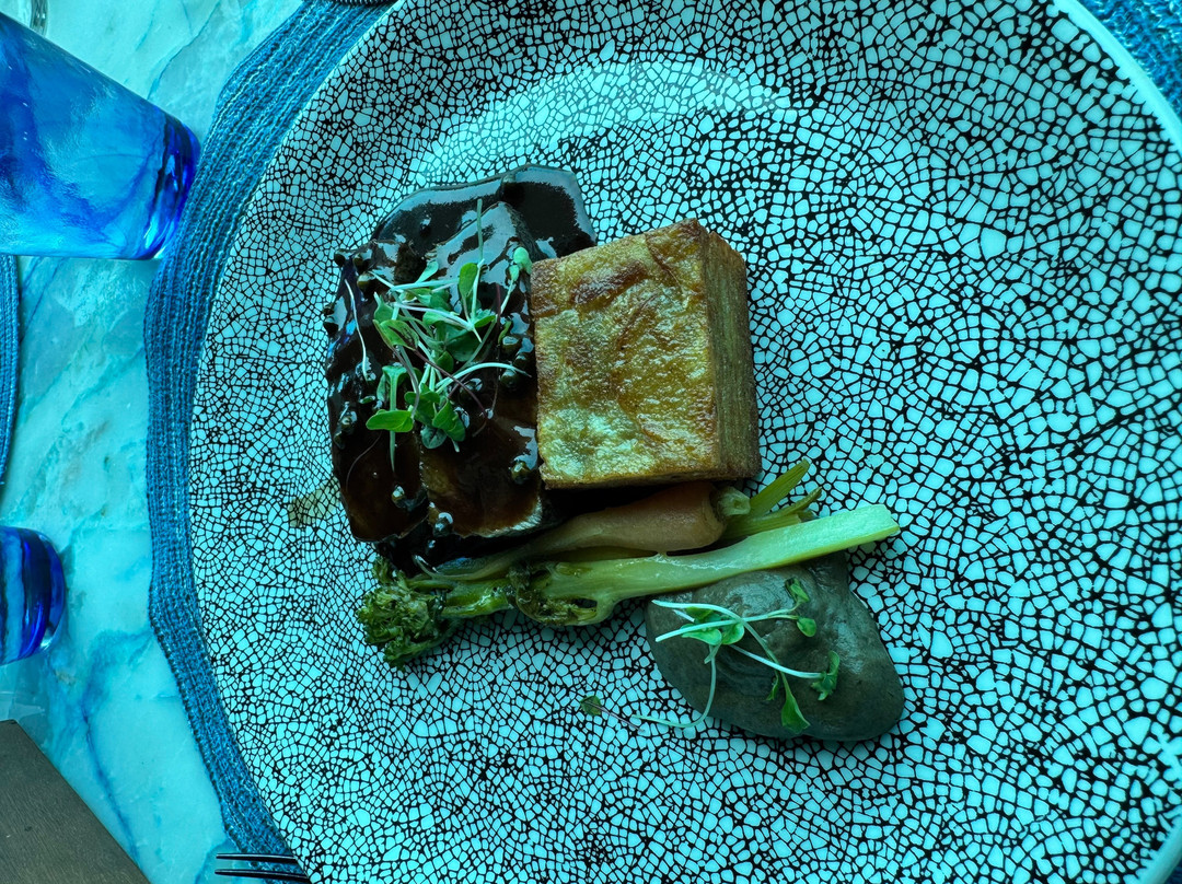 Only Blu - Under Ocean Restaurant