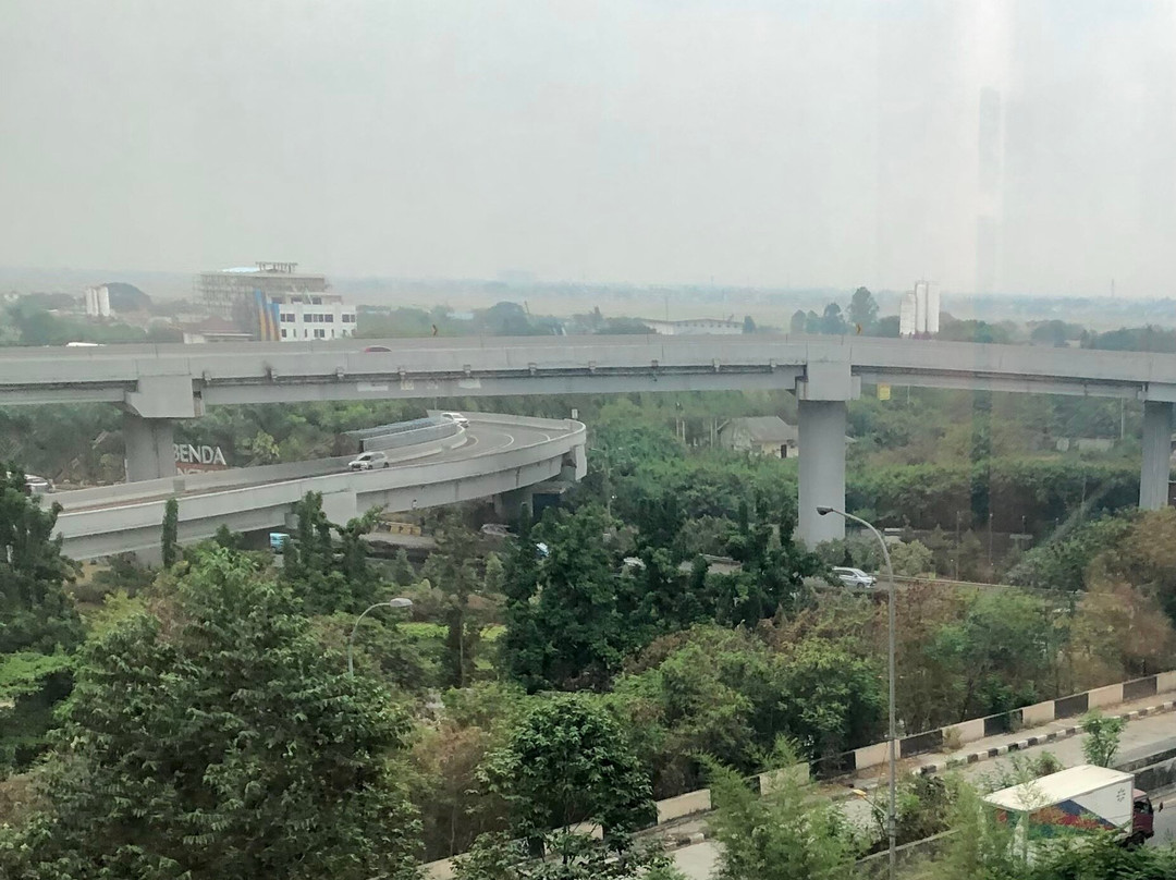 1O1雅加达机场CBC酒店主图