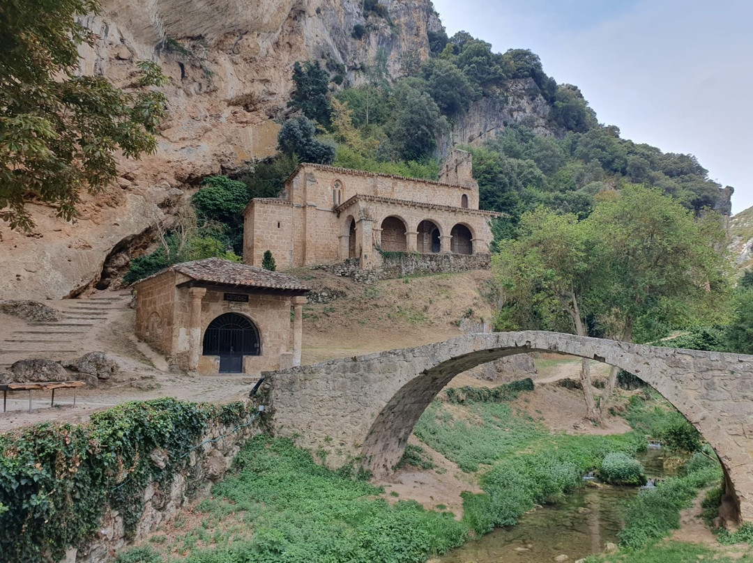 Cascada de Orbaneja-Orbaneja del Castillo必去景点