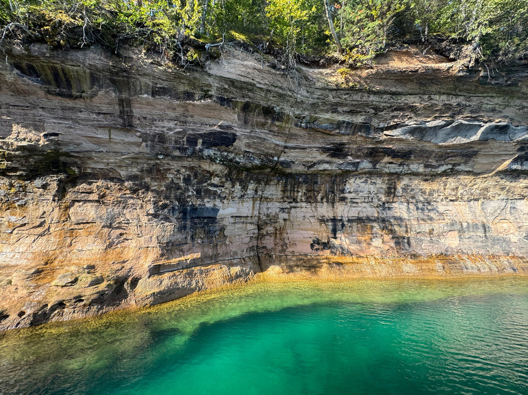 Pictured Rocks Cruises-缪尼辛必去景点