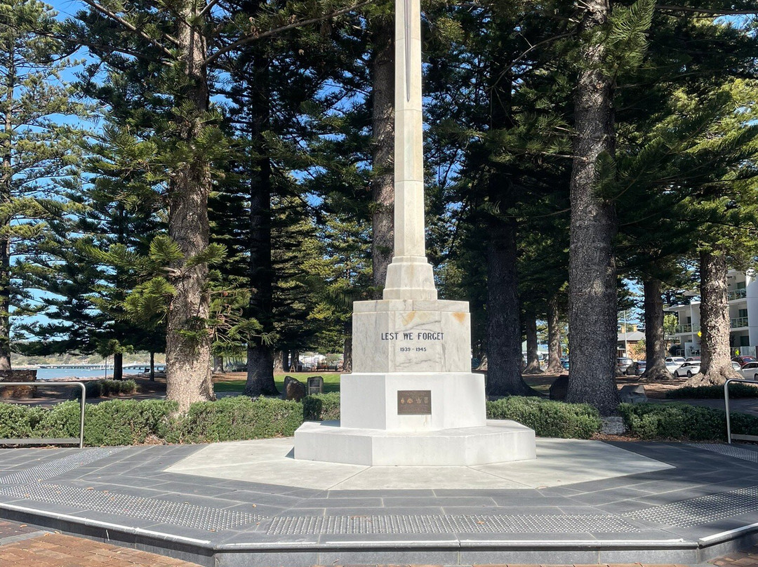 Victor Harbour Cenotaph-维克多港必去景点