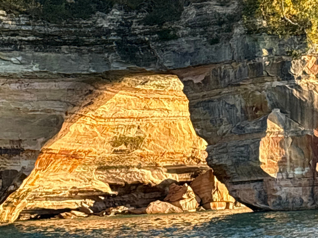 Pictured Rocks Cruises-缪尼辛必去景点