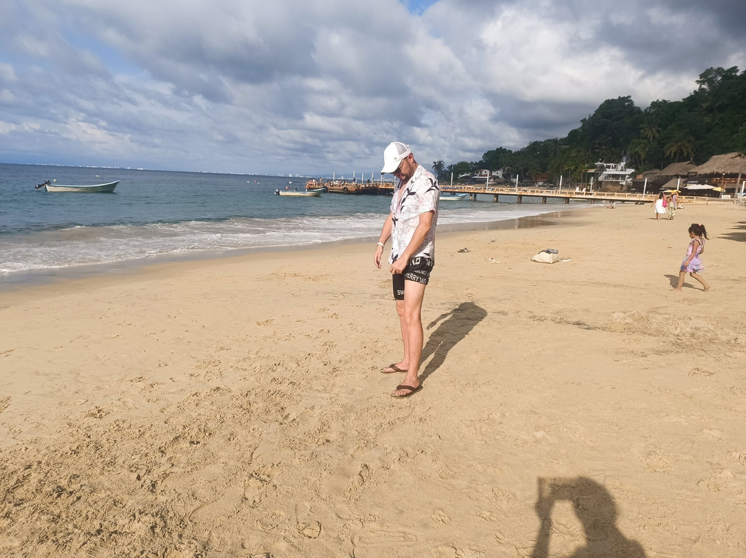 Playa de los Muertos-瓦拉塔港必去景点