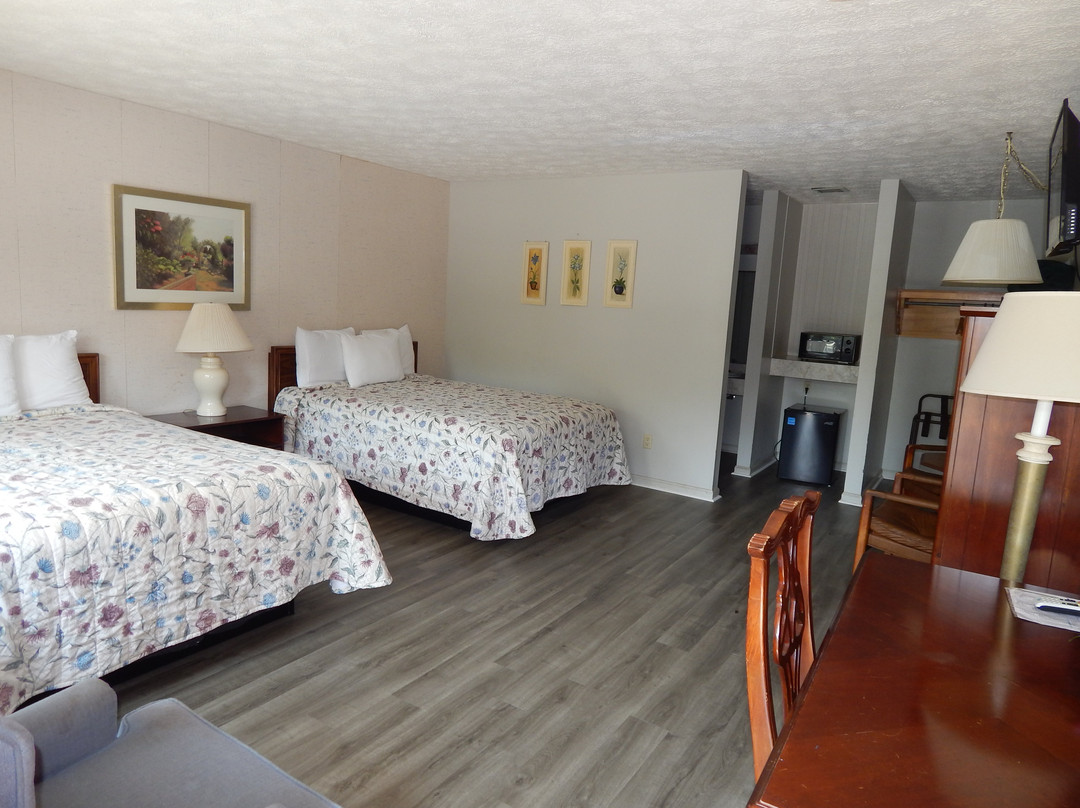 Pine Mountain酒店住宿-Valley Inn & RV Park