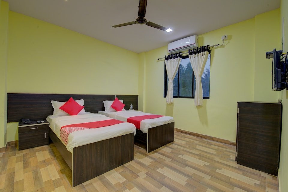 OYO 36455 Hotel Sai Samrat