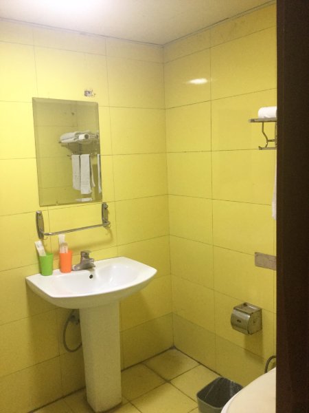 MOMA国际快捷酒店-浴室