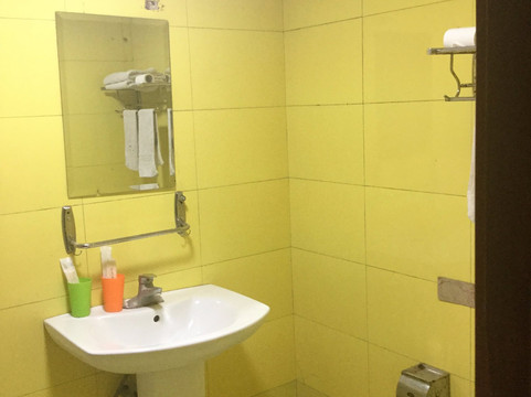 MOMA国际快捷酒店主图