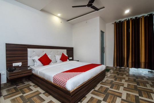 Balreh酒店住宿-OYO 15806 Hotel Naddi Hills