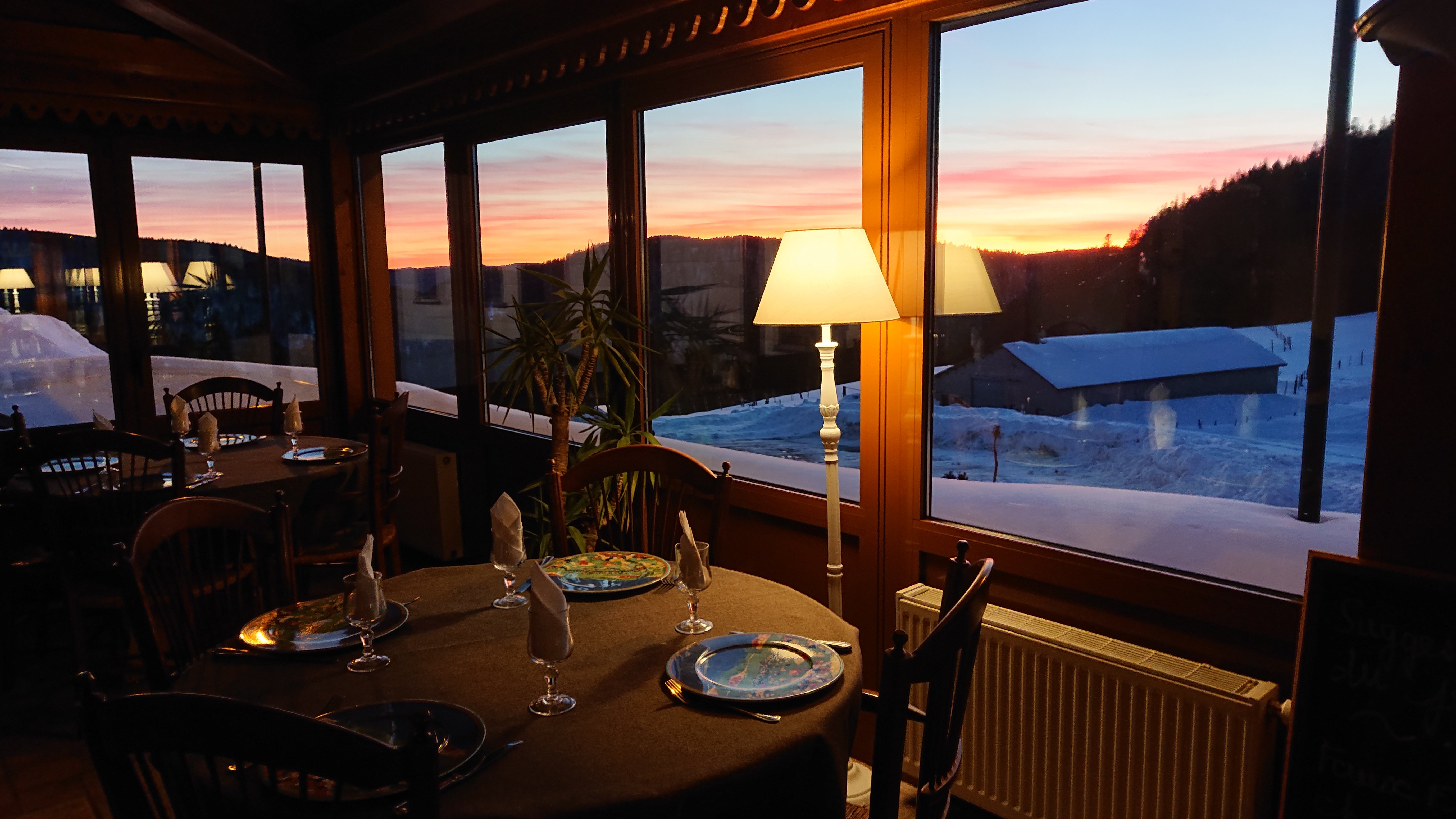 Hotel Restaurant Balveurche-官方