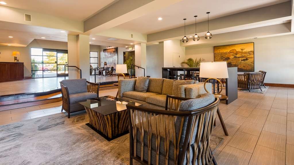 Best Western Plus Plaza By The Green-官方