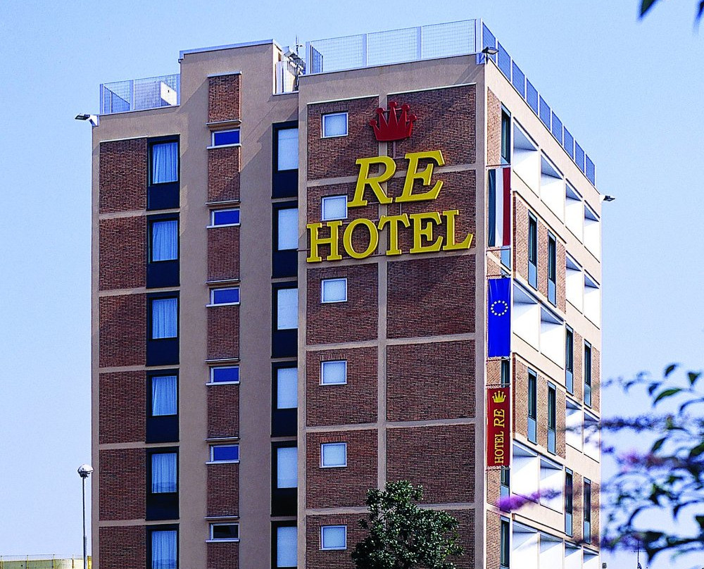 Hotel Re