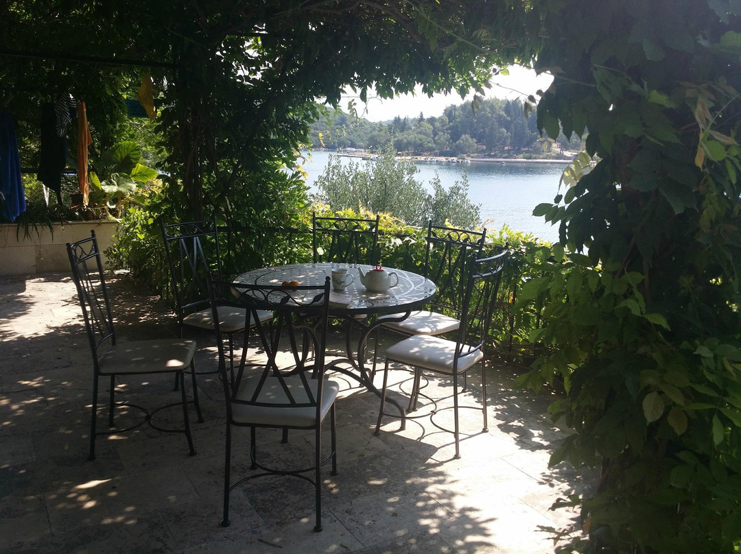 Summer Residence Barcot