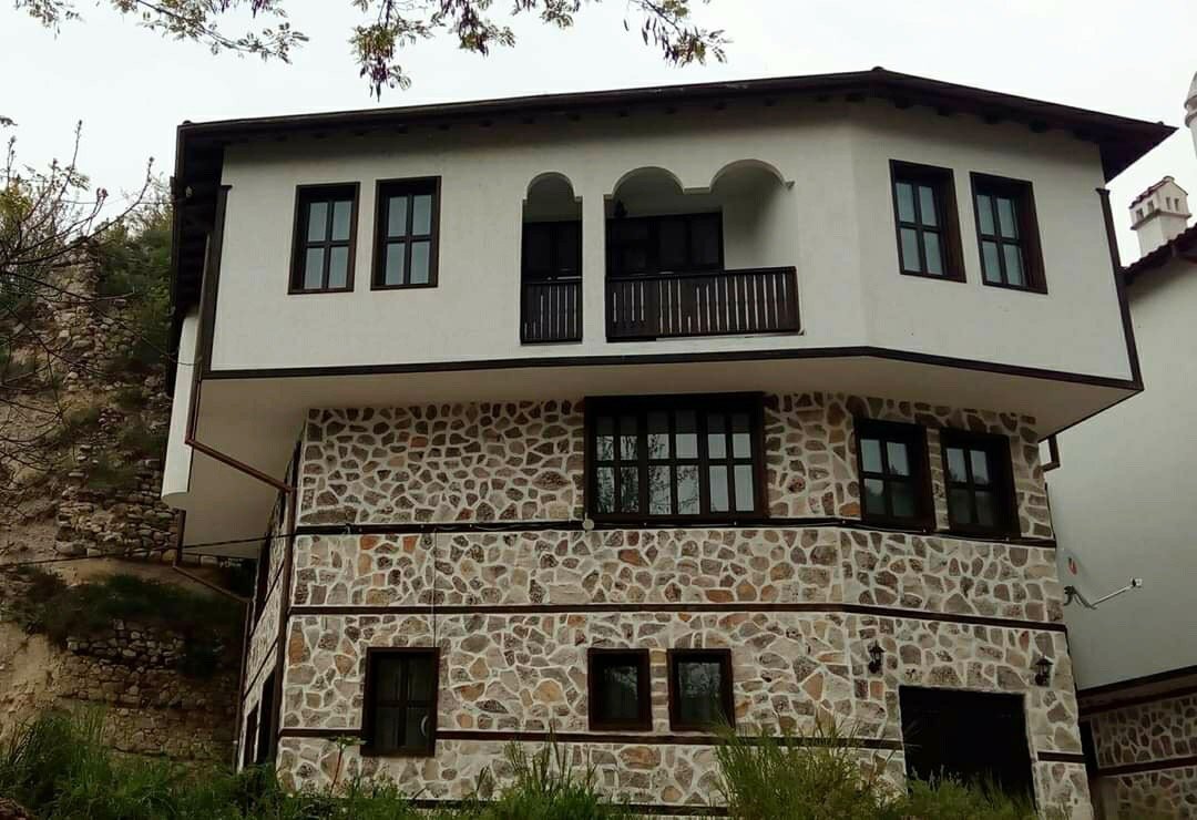 White Margarite House-官方