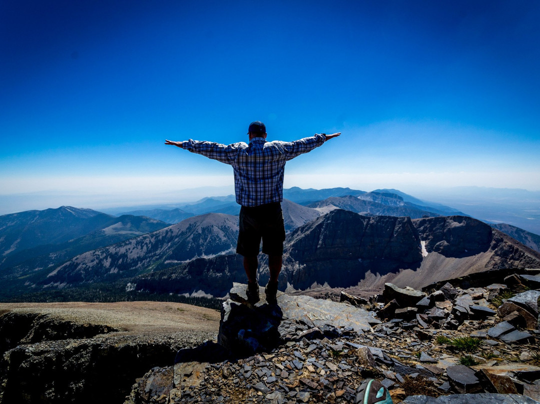 Summit Trail景点图片