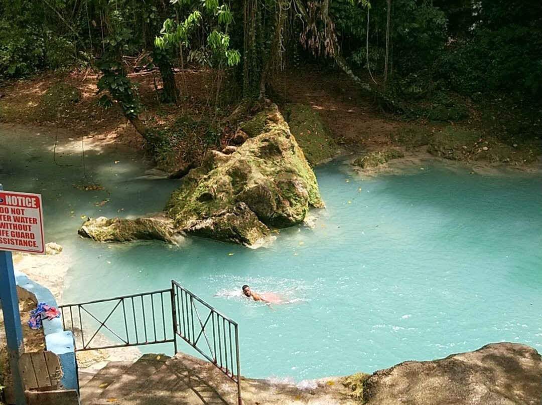 The Blue Hole Tour-奥乔里奥斯必去景点