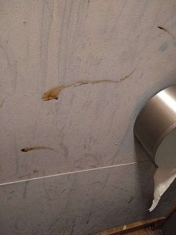 Spectre Cheltenham-切尔滕纳姆必去景点