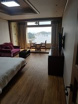 B & Beach Tourist Hotel主图