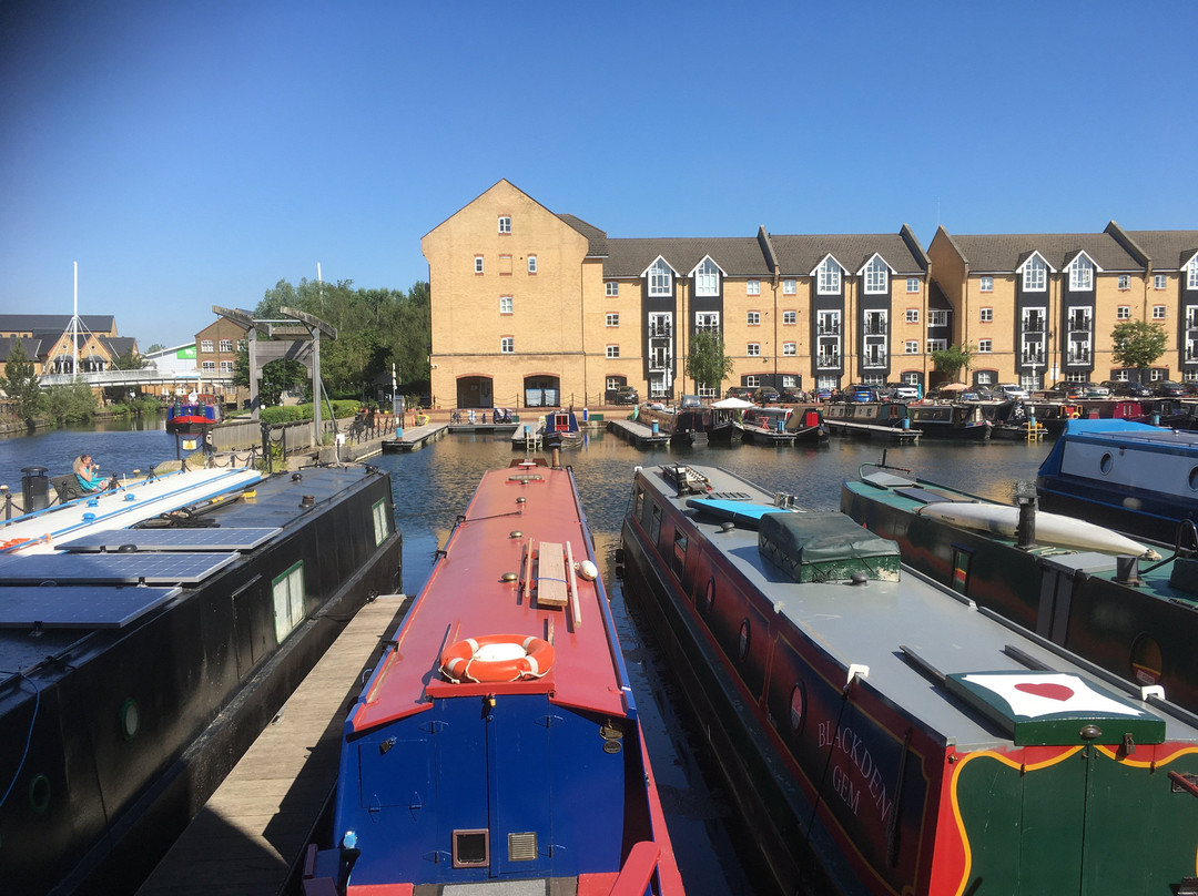 Apsley Waterside & Marina景点图片