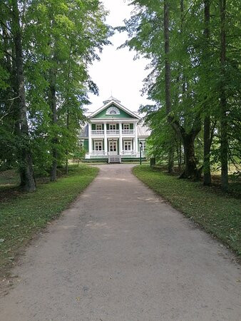 Gannibaly House Museum in Petrovskoe景点图片