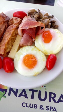 纳图拉俱乐部酒店主图