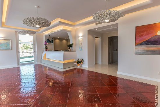 Suite Hotel Oasi di Riaci主图